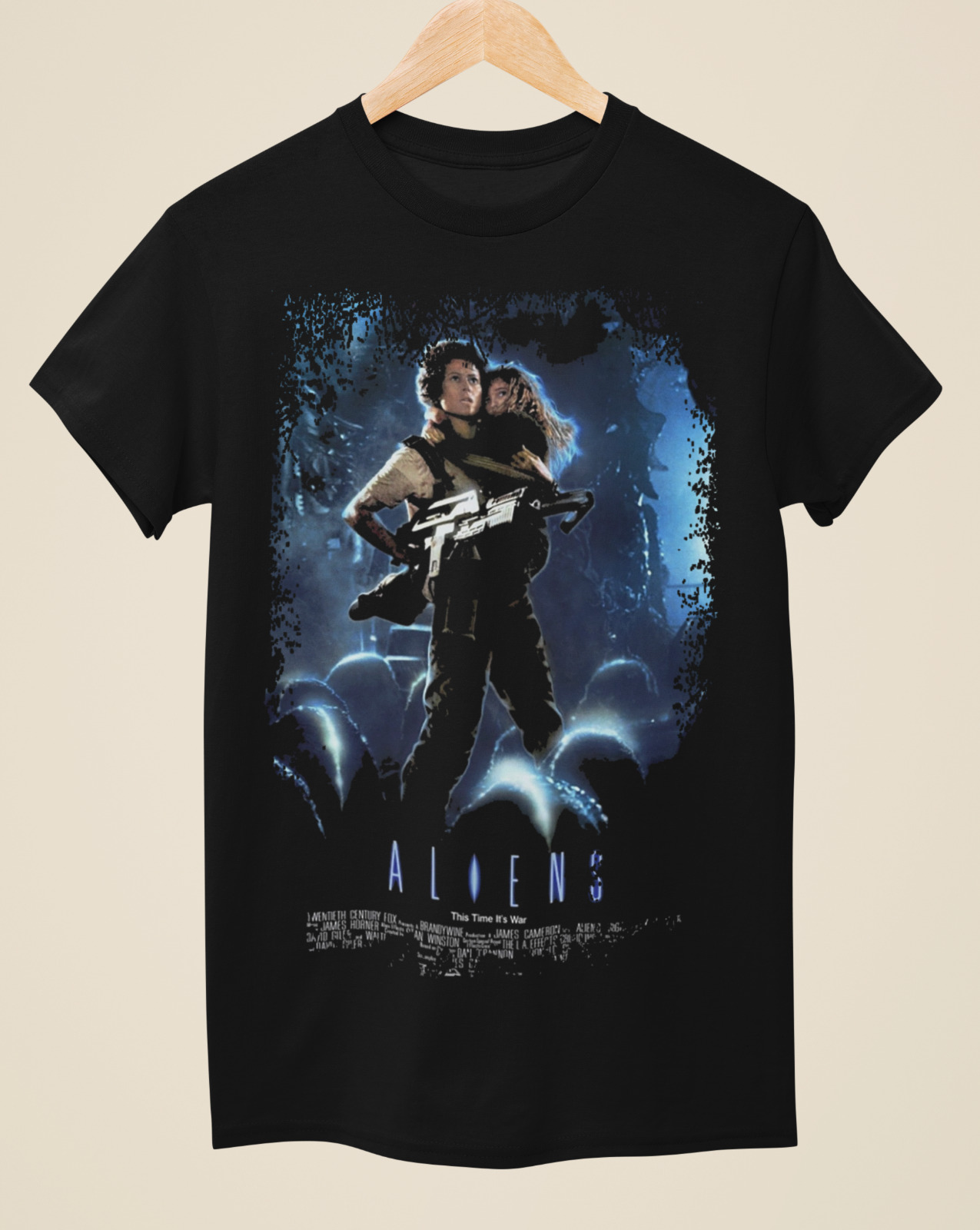 Poster Men Fashion - Poster film terinspirasi kaus hitam uniseks
